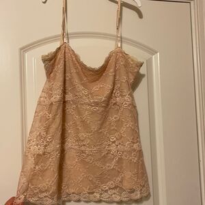 The limited lace camisole sz medium VGUC